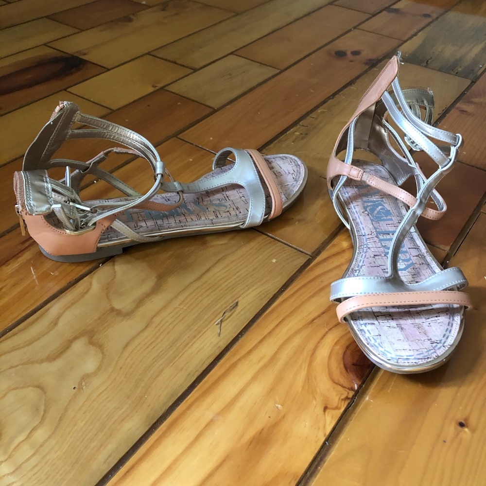 Women’s sandals